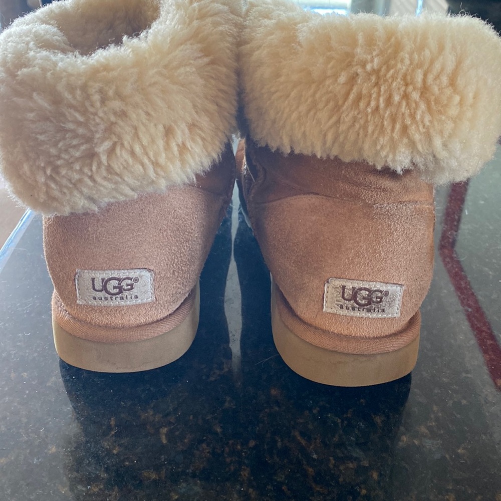 UGG boots Sz 9